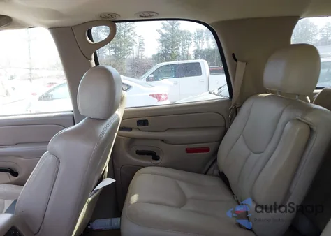 2004 Chevrolet Tahoe Z71 z USA, uszkodzony, nr VIN 1GNEK13Z84R259408